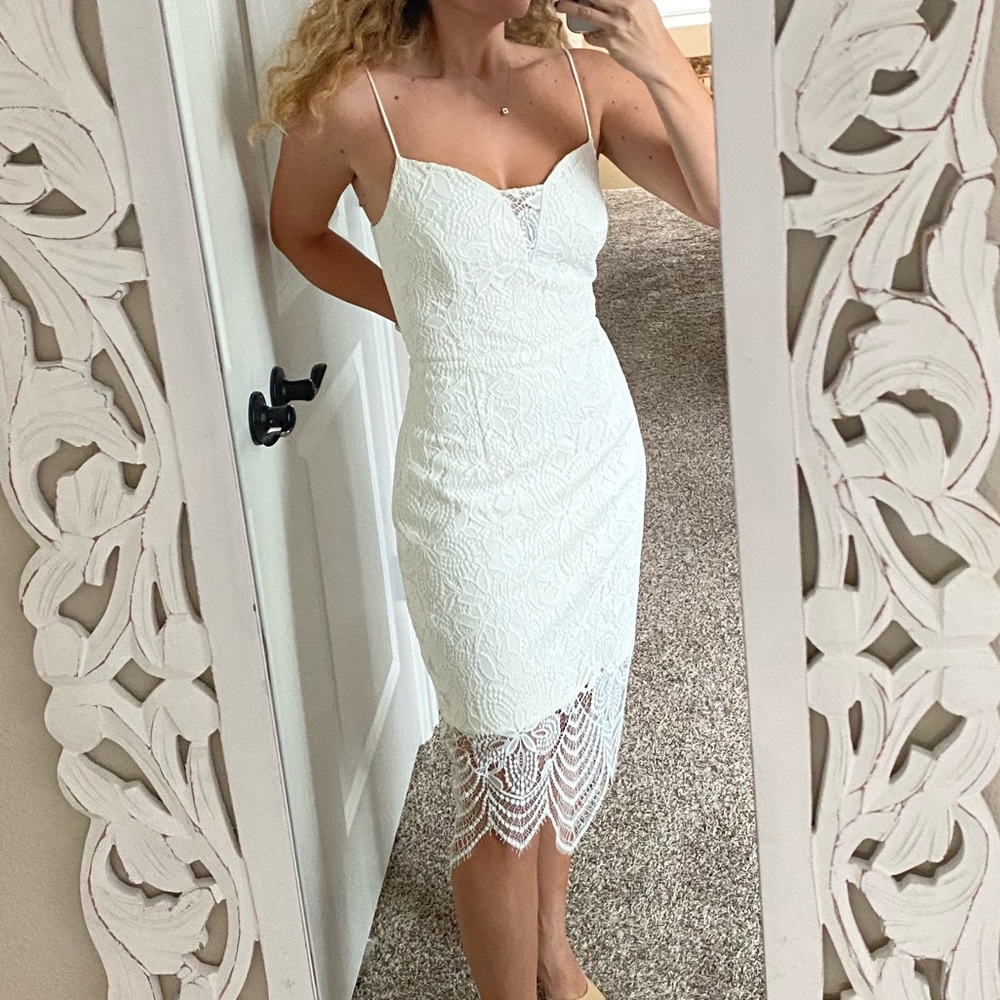 FOREVER NEW White lace midi dress size 4/6 (with tags)